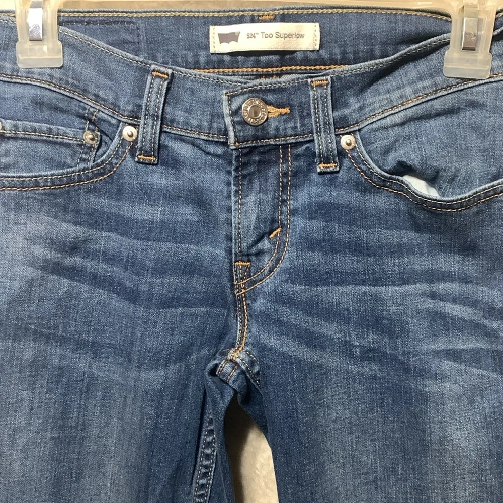 Levi’s 524 Too Superlow Kick Boot Cut Medium Dark Wash Jeans Womens size 26 - Picture 6 of 11